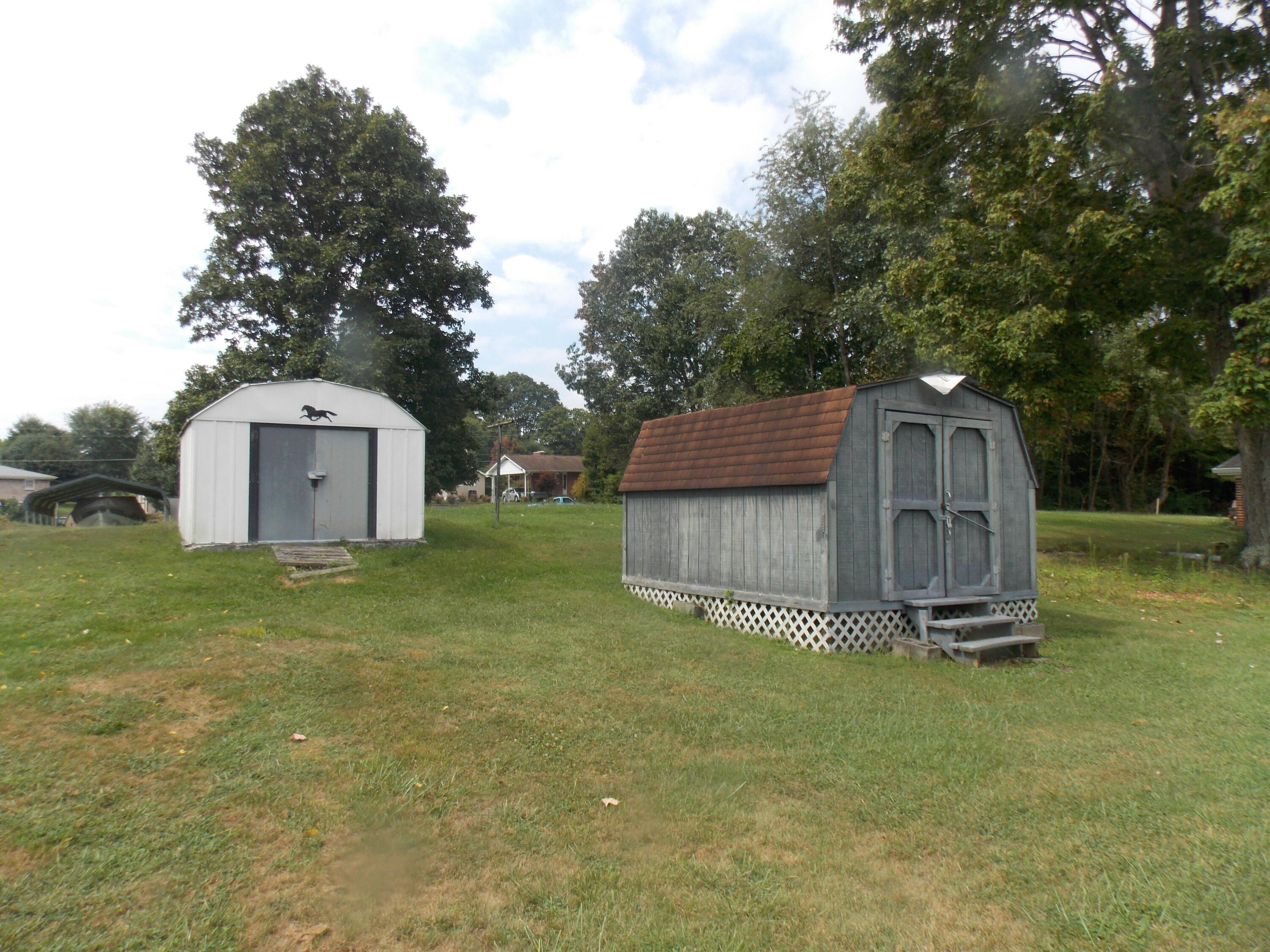 150 Grable Road Bristol, VA 24201 - Photo 4 of 22 150 Grable Road storage buildings