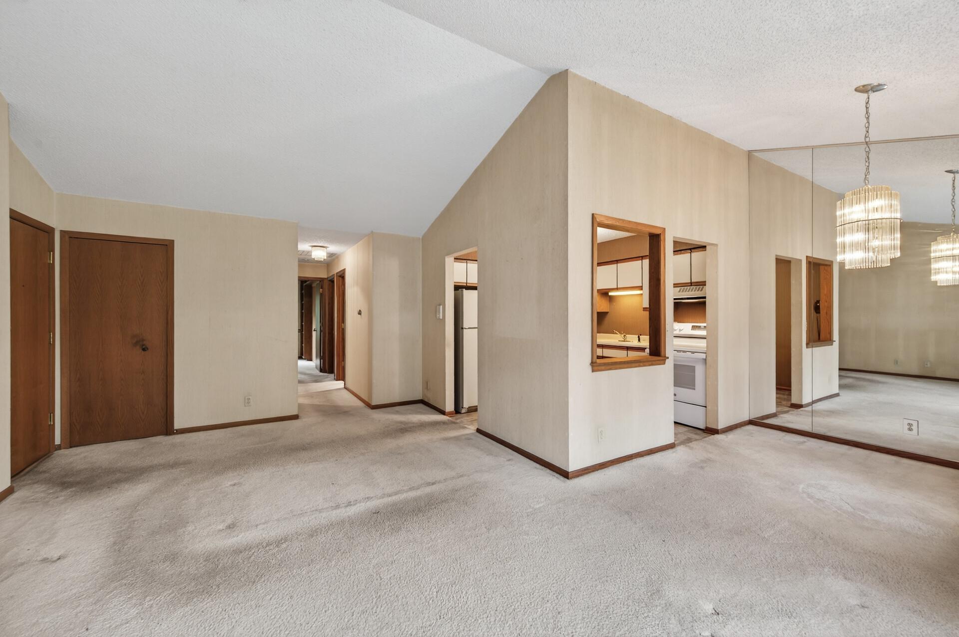 2576 Moundsview Drive, Unit 7 Mounds View, MN 55112 - Photo 9 of 29