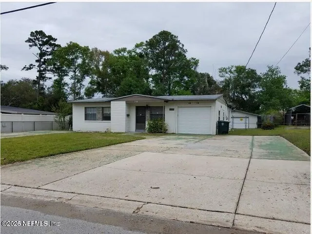 $1,850 | 8929 MacArthur Court South, Jacksonville, FL 32216
