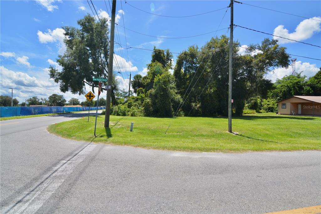 12 Pine Forest Circle Crescent City, FL 32112 - Photo 11 of 29