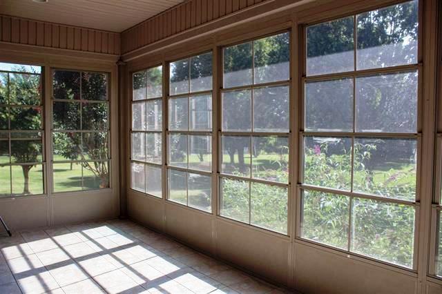 2449 Tarr Road Talbott, TN 37877 - Photo 16 of 32 SUN ROOM