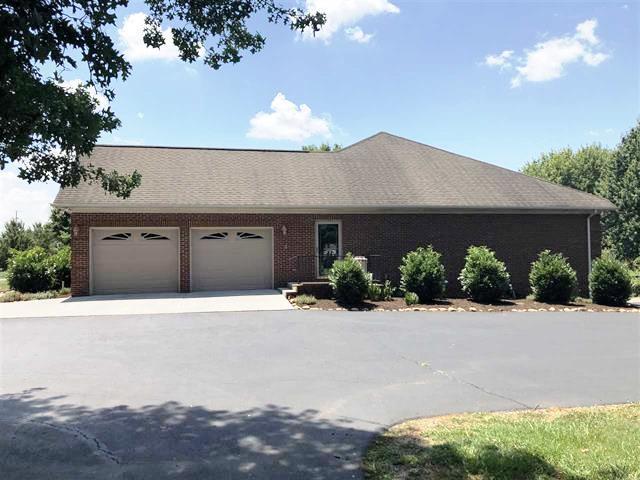 2449 Tarr Road Talbott, TN 37877 - Photo 4 of 32 2 CAR GARAGE ON MAIN