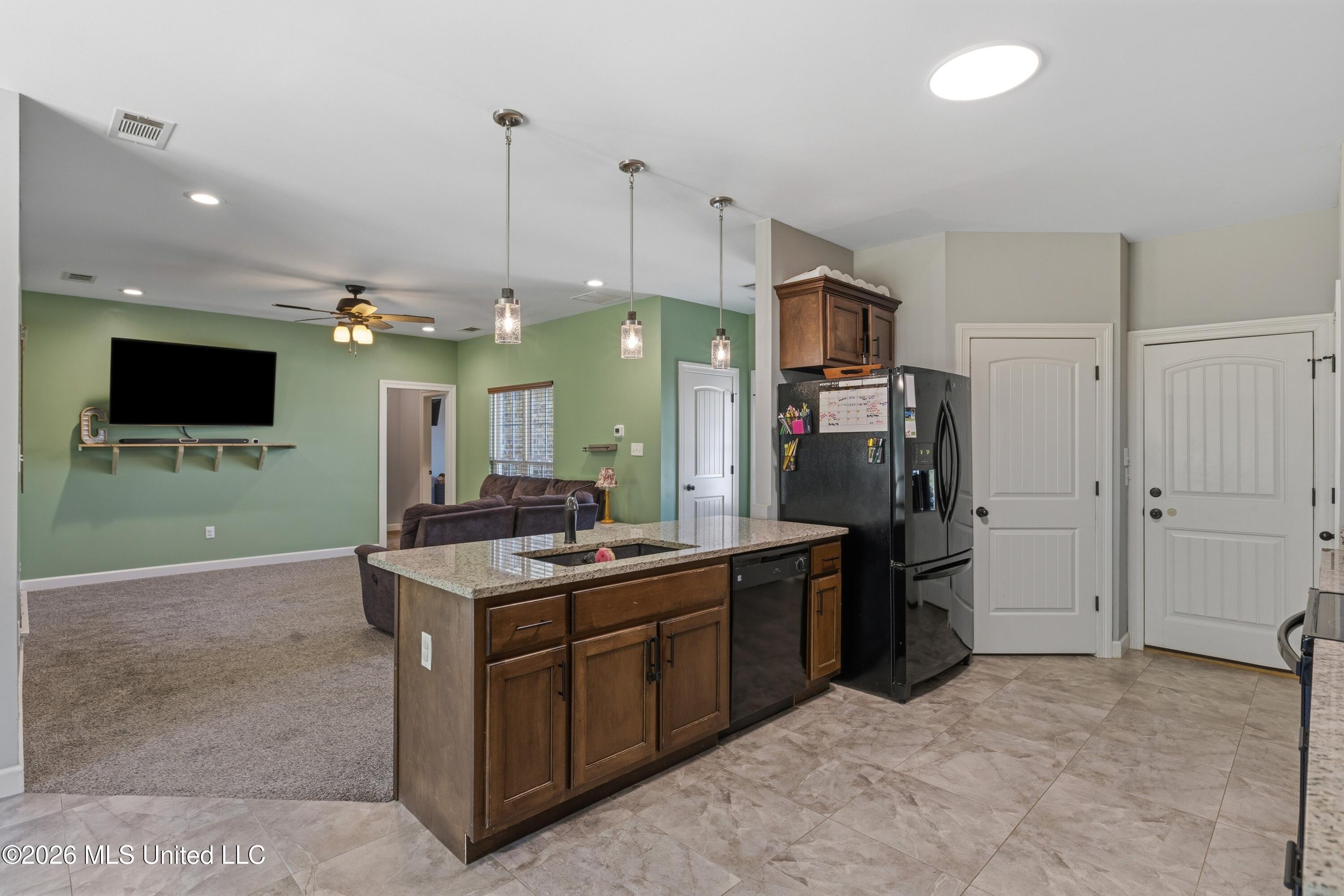 102 Fawn Trail Coldwater, MS 38618 - Photo 11 of 33 102 Fawn Trl - 012