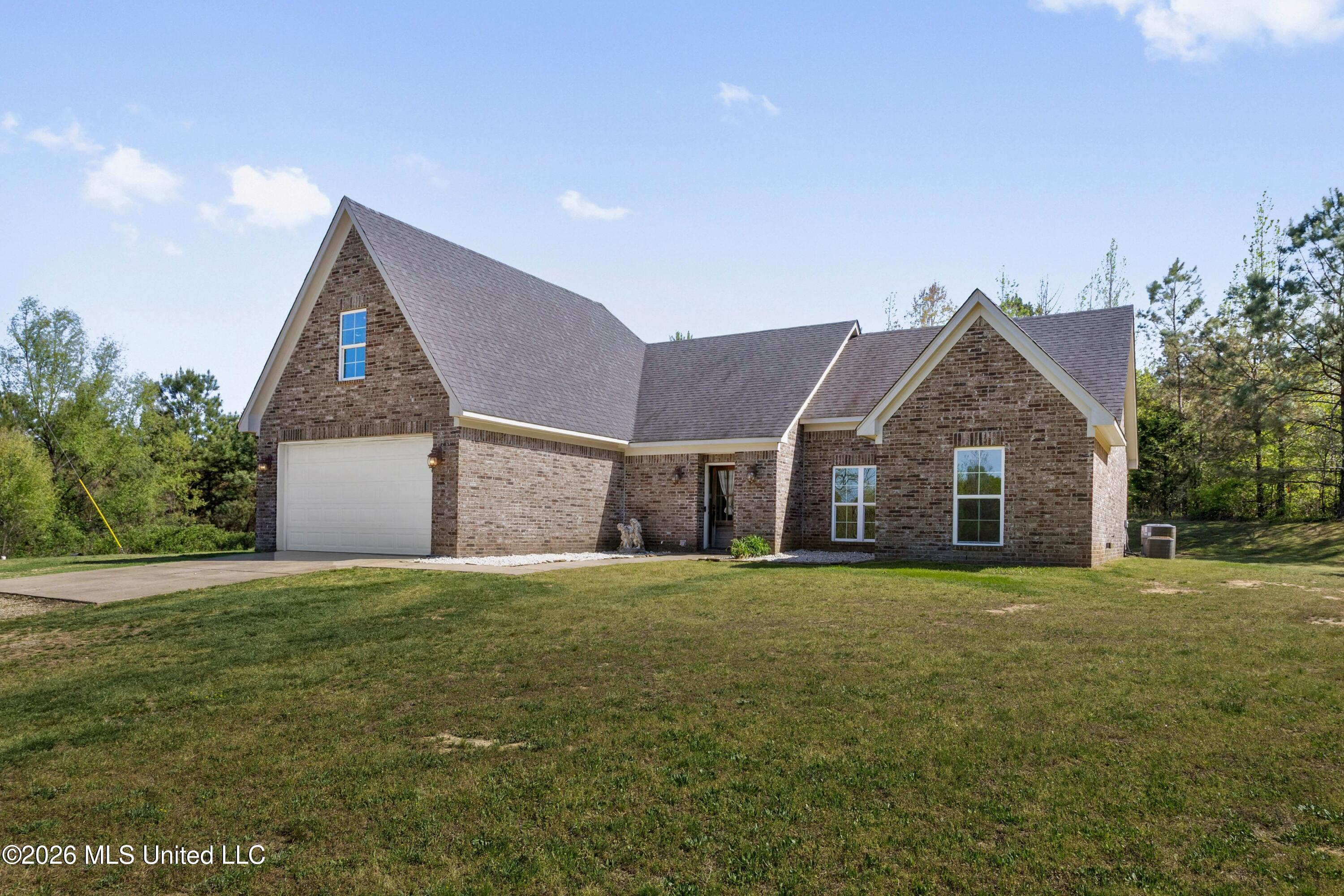 102 Fawn Trail Coldwater, MS 38618 - Photo 3 of 33 Fawn Trail Exterior-2