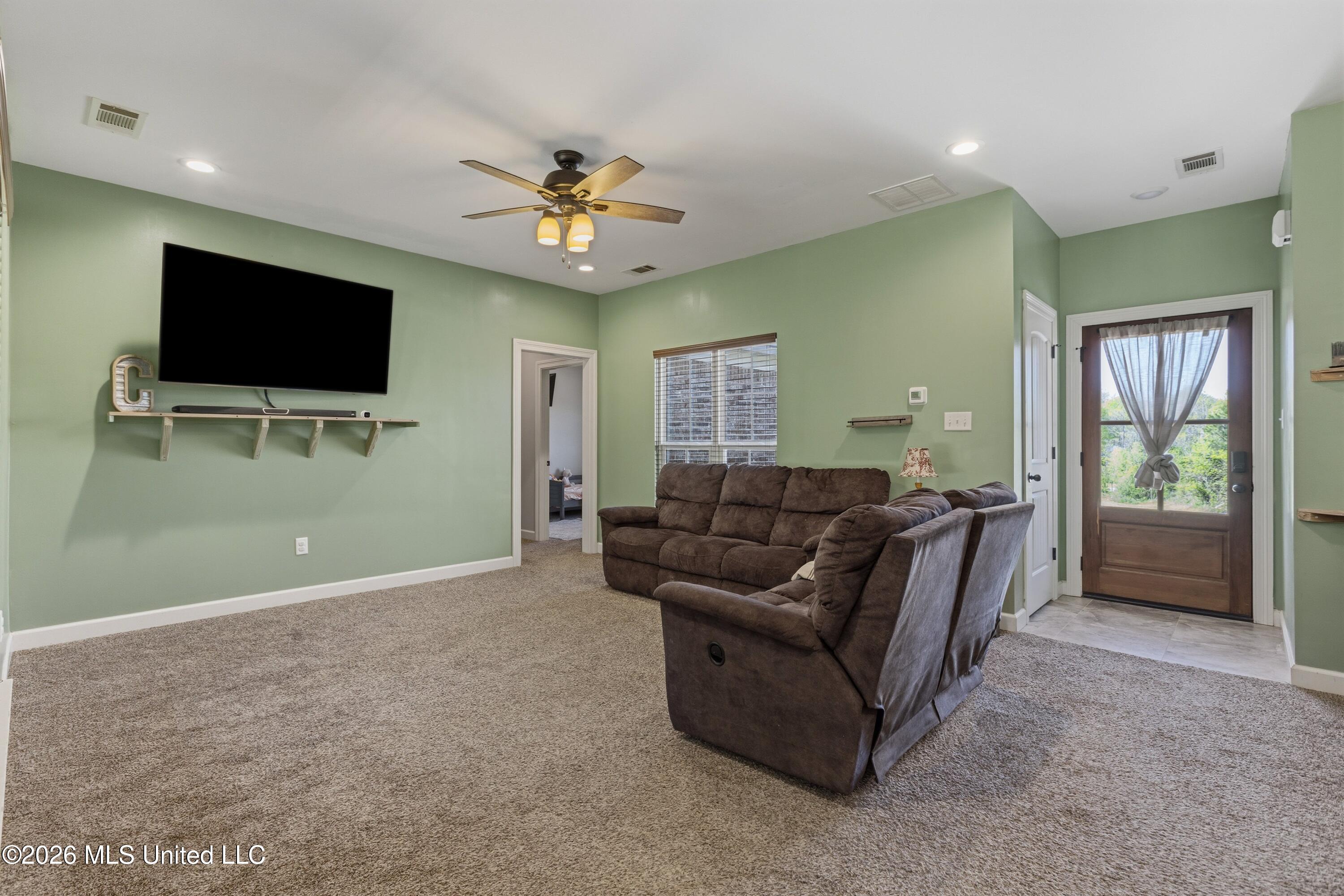 102 Fawn Trail Coldwater, MS 38618 - Photo 8 of 33 102 Fawn Trl - 008