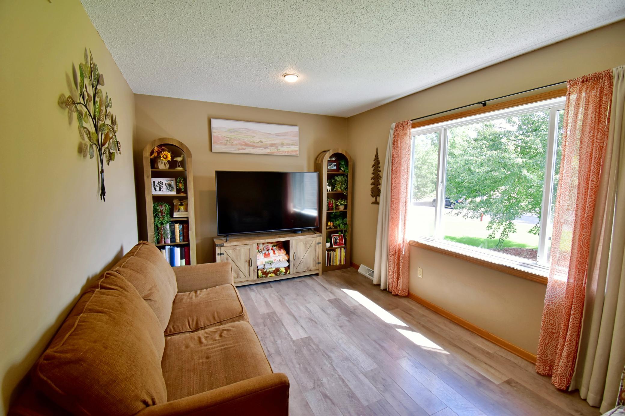 6319 Laurel Road St. Cloud, MN 56303 - Photo 8 of 41 Gallery Image 8