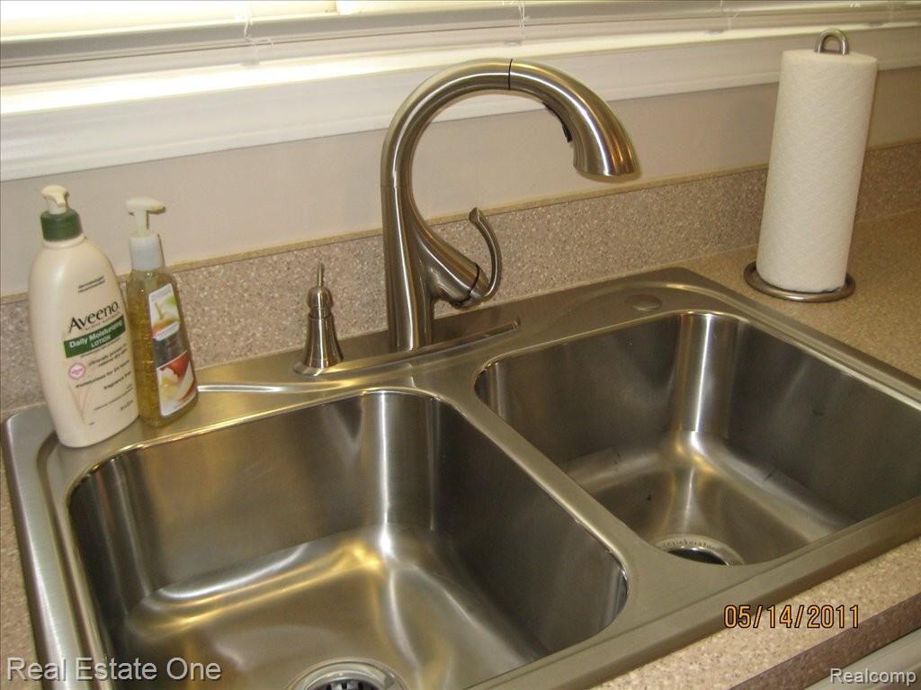 1791 Walnut Ridge Circle Canton, MI 48187 - Photo 4 of 25 Double Bowl Stainless Steel Sink