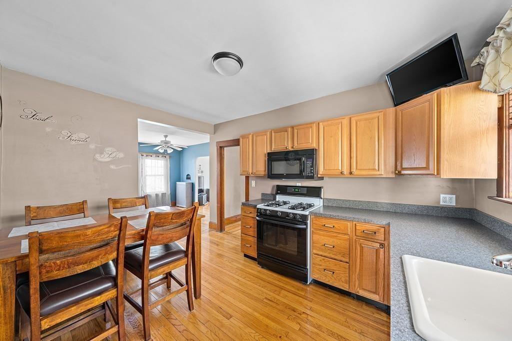 114 Edgehill Road Braintree, MA 02184 - Photo 3 of 24 Gallery Image 3
