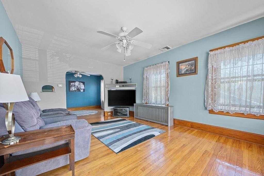 114 Edgehill Road Braintree, MA 02184 - Photo 7 of 24 Gallery Image 7