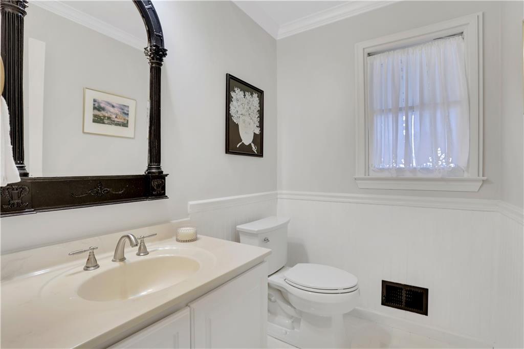 2405 Kimbrough Court Sandy Springs, GA 30350 - Photo 24 of 62