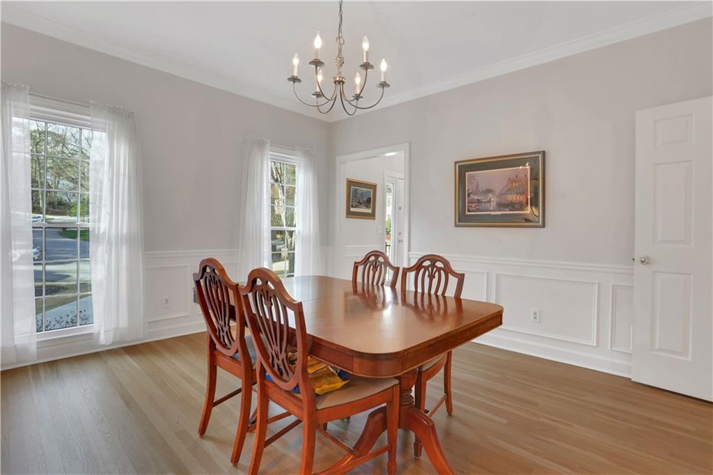 2405 Kimbrough Court Sandy Springs, GA 30350 - Photo 3 of 62