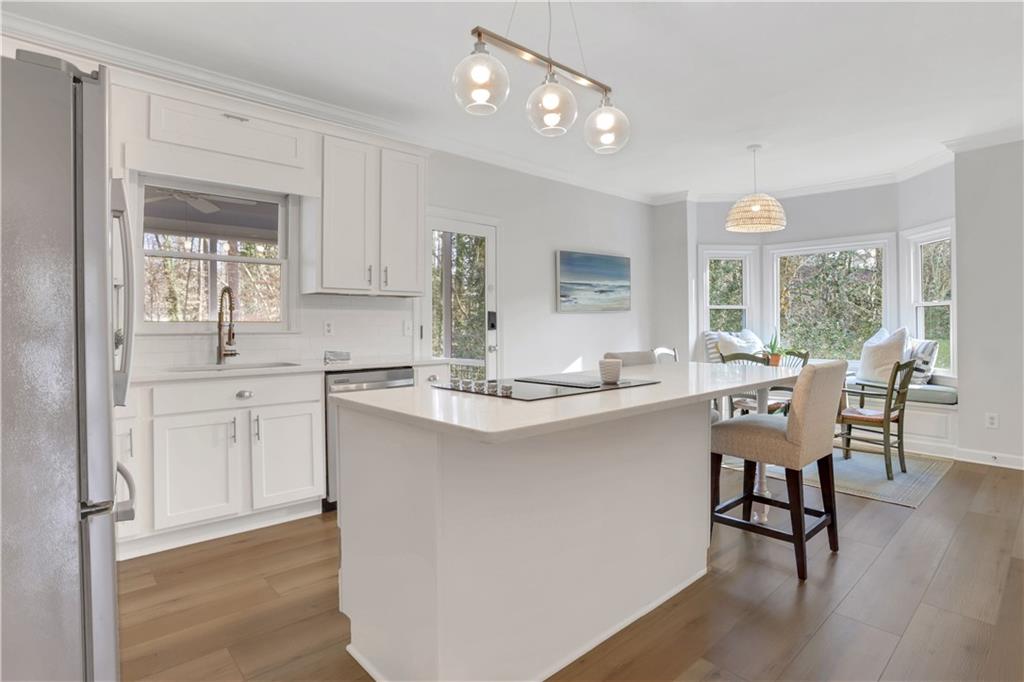 2405 Kimbrough Court Sandy Springs, GA 30350 - Photo 5 of 62