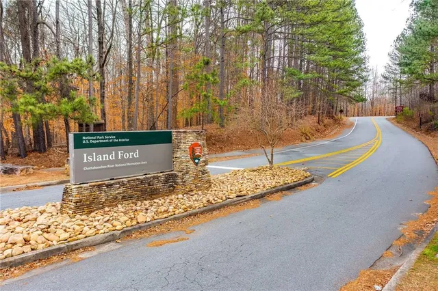 $835,000 | 2405 Kimbrough Court, Sandy Springs, GA 30350