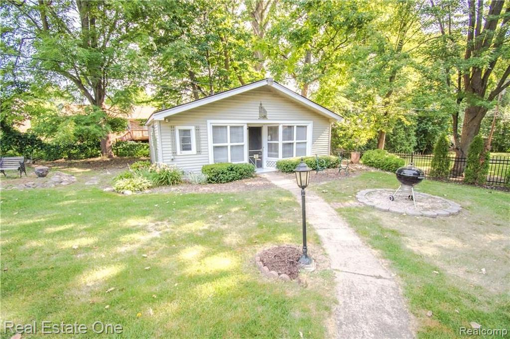 590 Lehigh Road Rochester Hills, MI 48307 - Photo 36 of 37