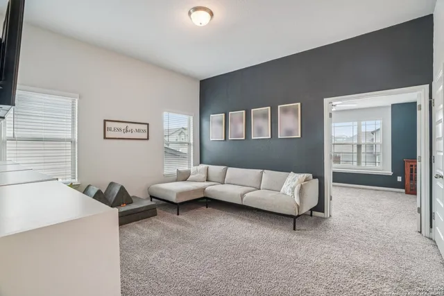 $350,000 | 4931 Ranahan Pass, St. Hedwig, TX 78152