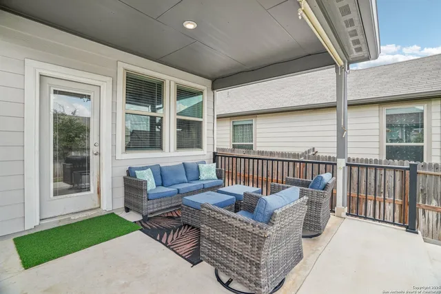 $350,000 | 4931 Ranahan Pass, St. Hedwig, TX 78152