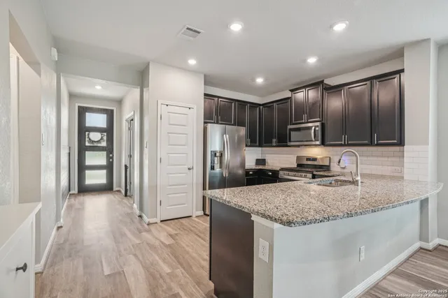 $350,000 | 4931 Ranahan Pass, St. Hedwig, TX 78152