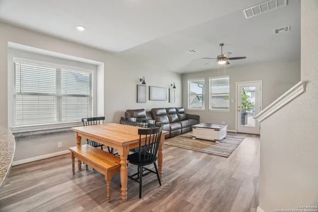 $350,000 | 4931 Ranahan Pass, St. Hedwig, TX 78152