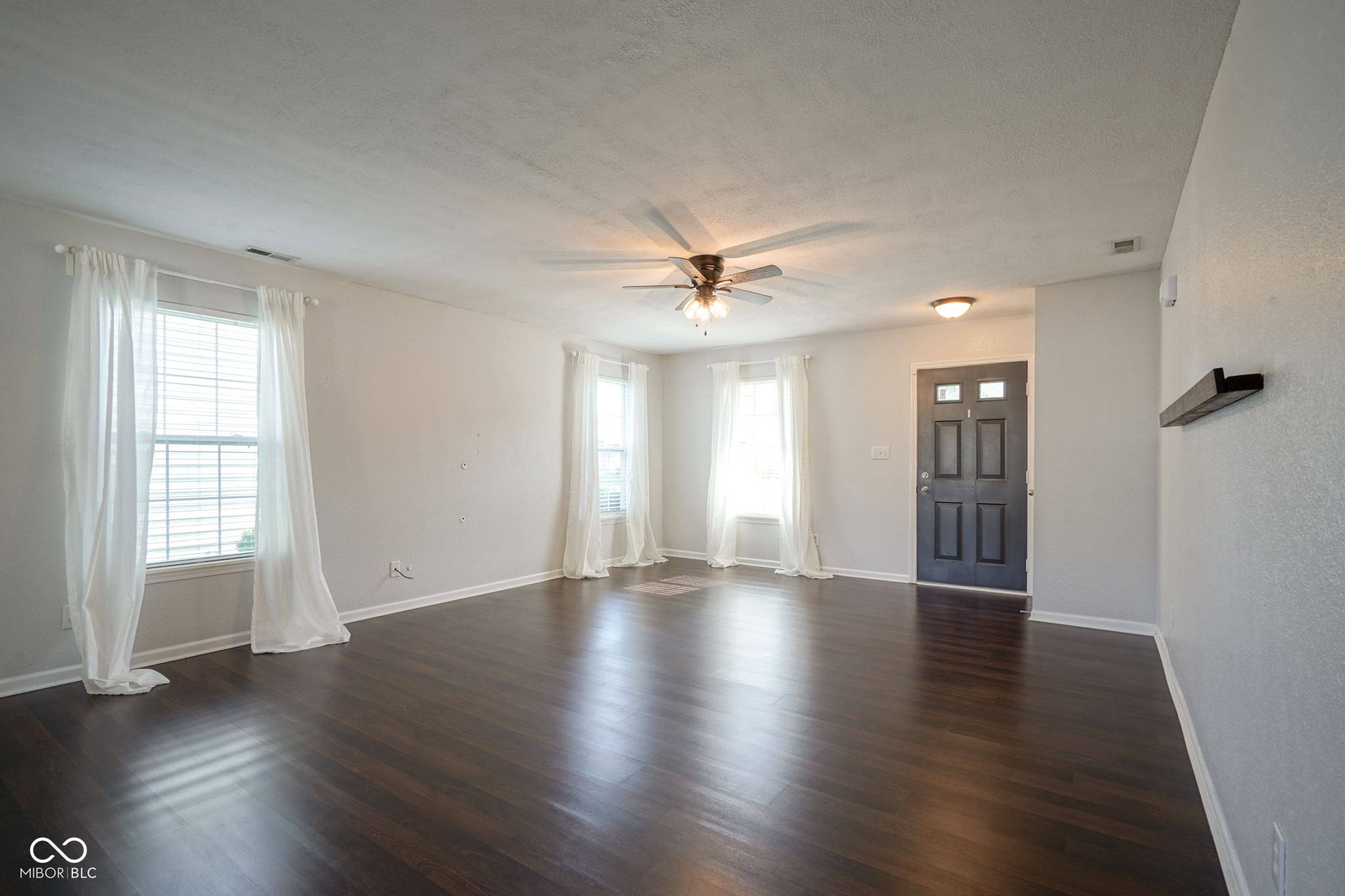 10872 Roundtree Road Fishers, IN 46037 - Photo 6 of 44 Gallery Image 6