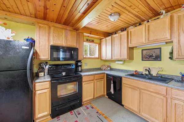 $400,000 | 55260 Highway 63, Grand View, WI 54856