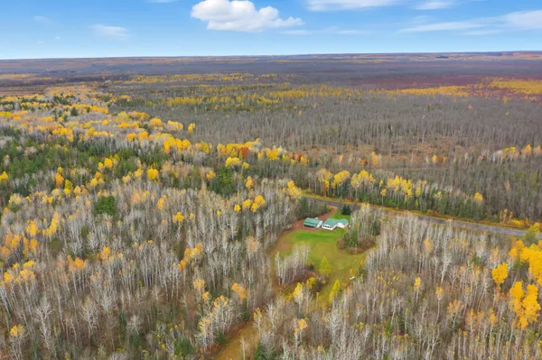 $400,000 | 55260 Highway 63, Grand View, WI 54856