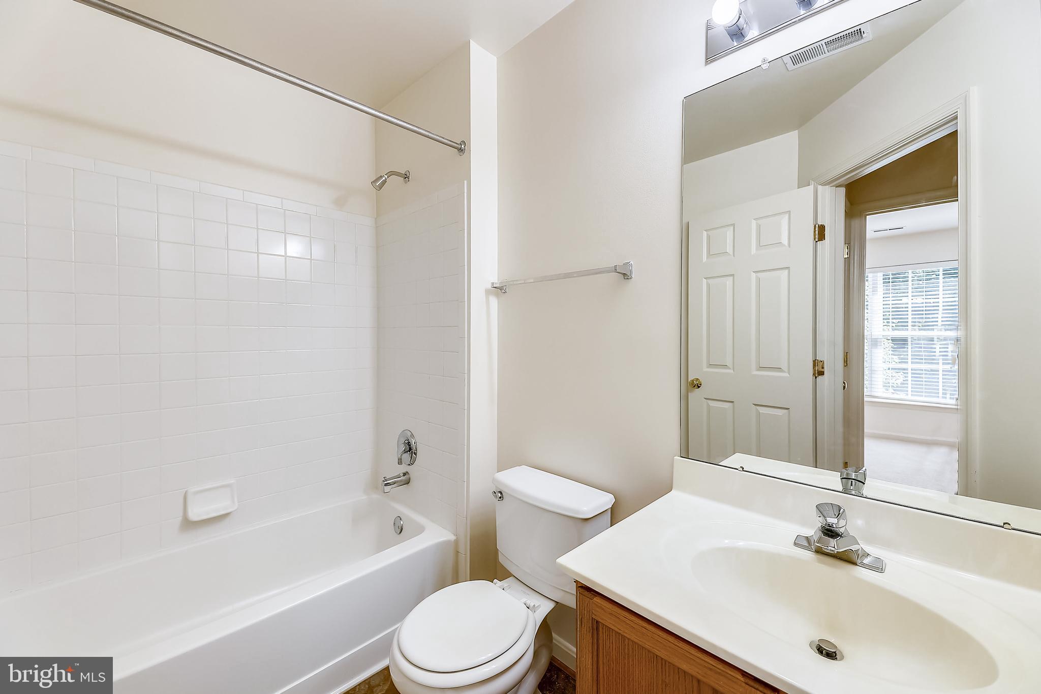 3804 Colony Point Place Edgewater, MD 21037 - Photo 25 of 34 Guest Bathroom
