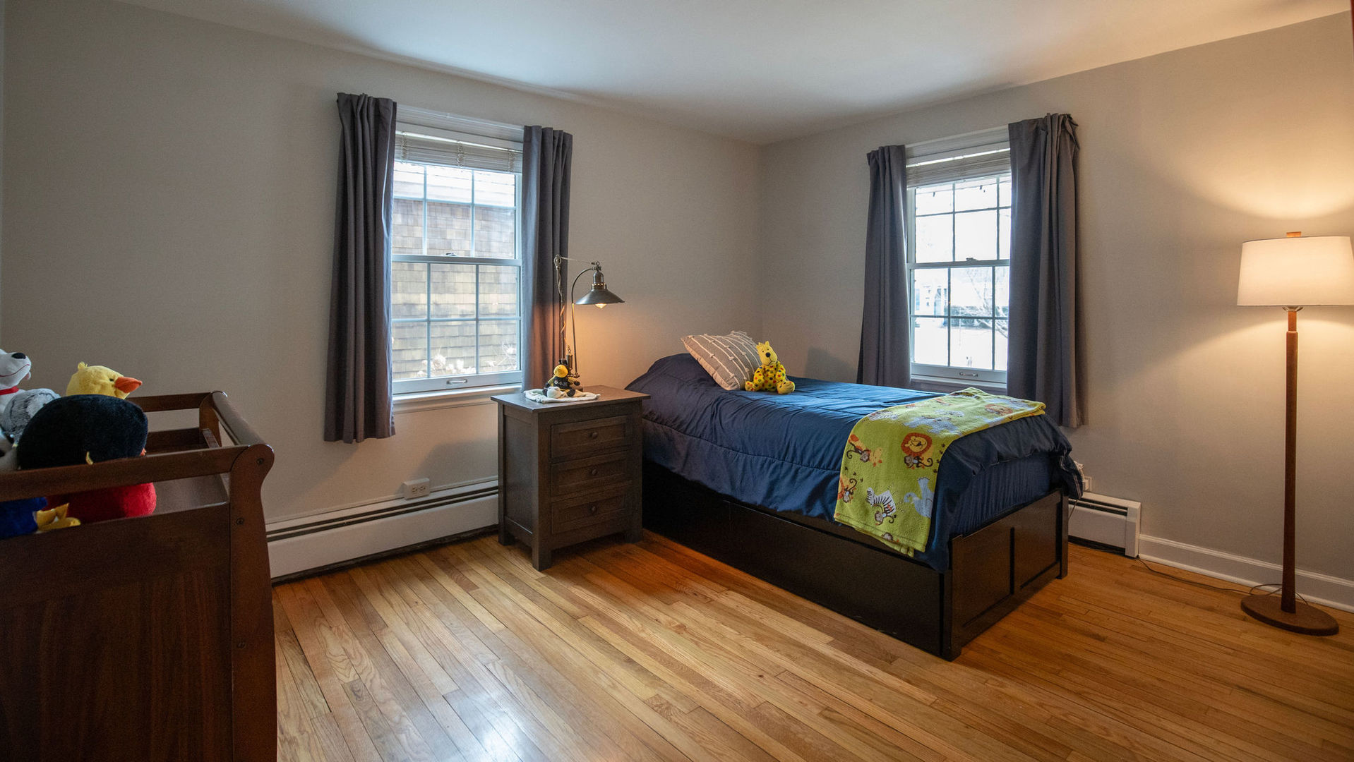 1836 Oak Avenue Northbrook, IL 60062 - Photo 11 of 41 a bedroom with a bed and a window