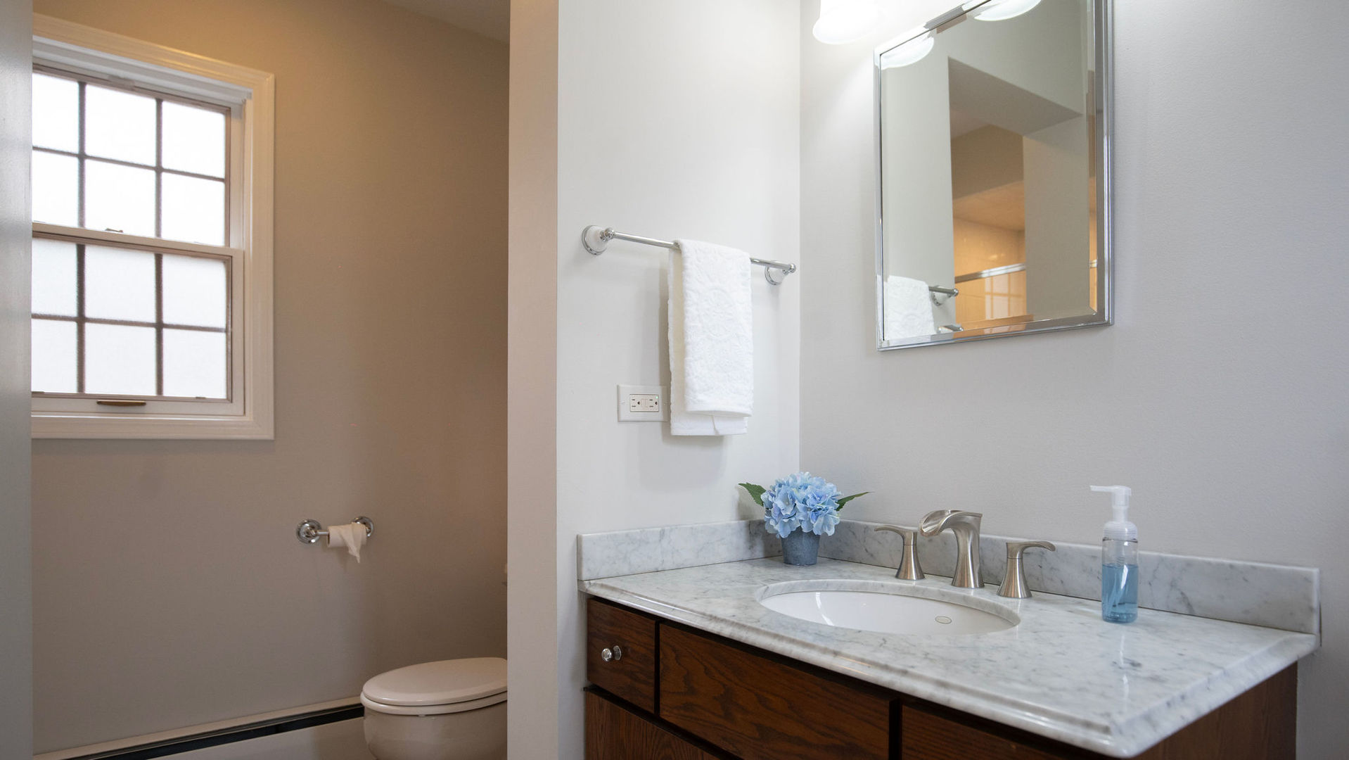 1836 Oak Avenue Northbrook, IL 60062 - Photo 13 of 41