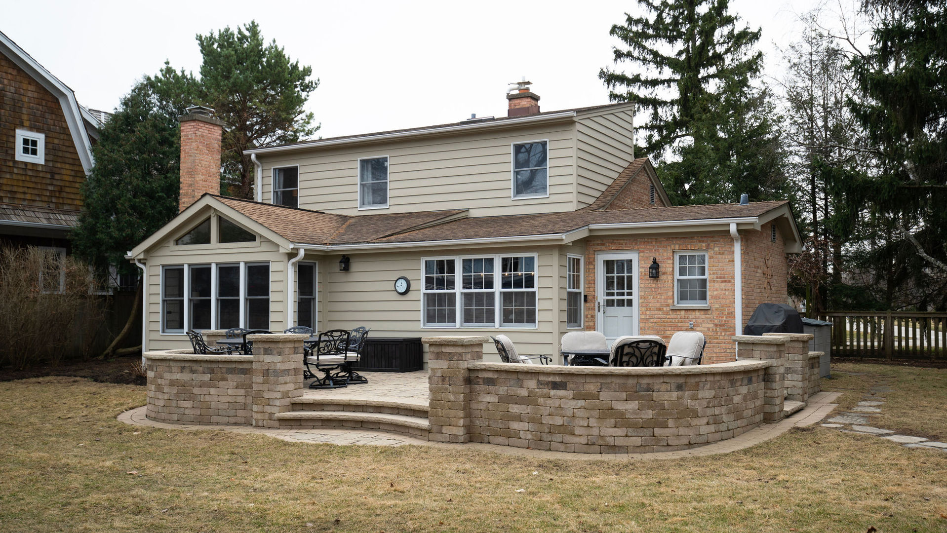 1836 Oak Avenue Northbrook, IL 60062 - Photo 29 of 41 a front view of a house with a yard