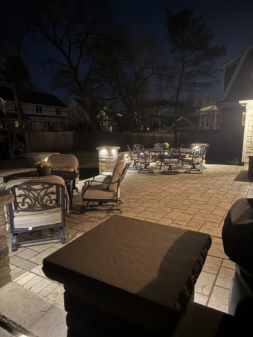 1836 Oak Avenue Northbrook, IL 60062 - Photo 36 of 41 a view of a balcony with chairs