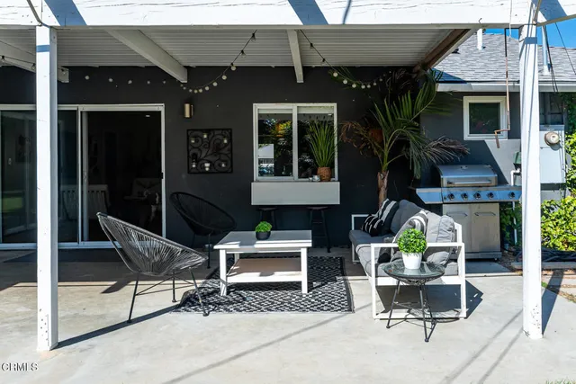 $899,000 | 17402 Cohasset Street, Van Nuys, CA 91406