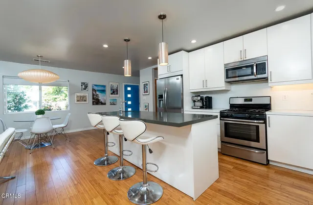 $899,000 | 17402 Cohasset Street, Van Nuys, CA 91406