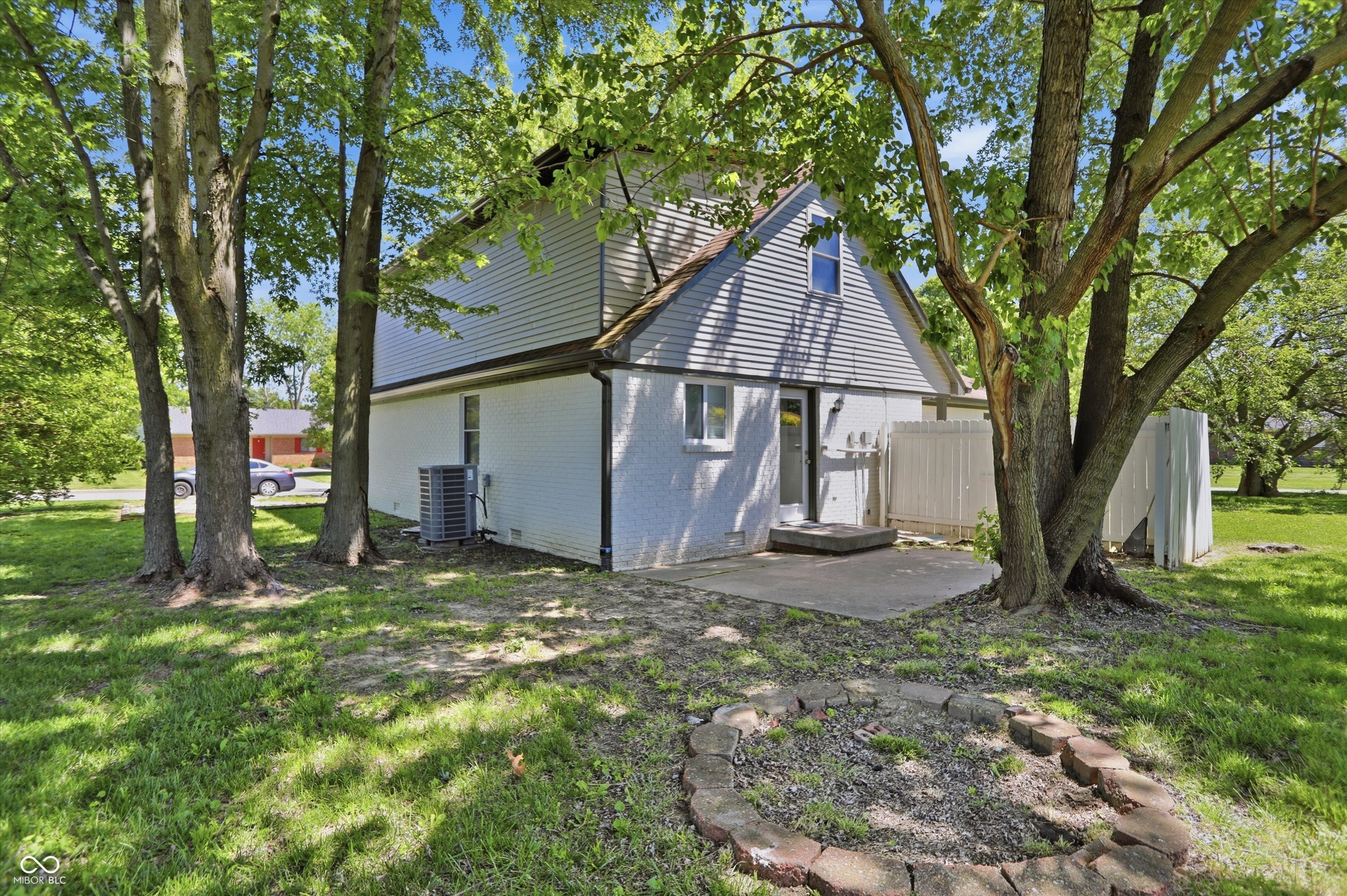 1280 Stonegate Road Greenwood, IN 46142 - Photo 52 of 57 Gallery Image 52
