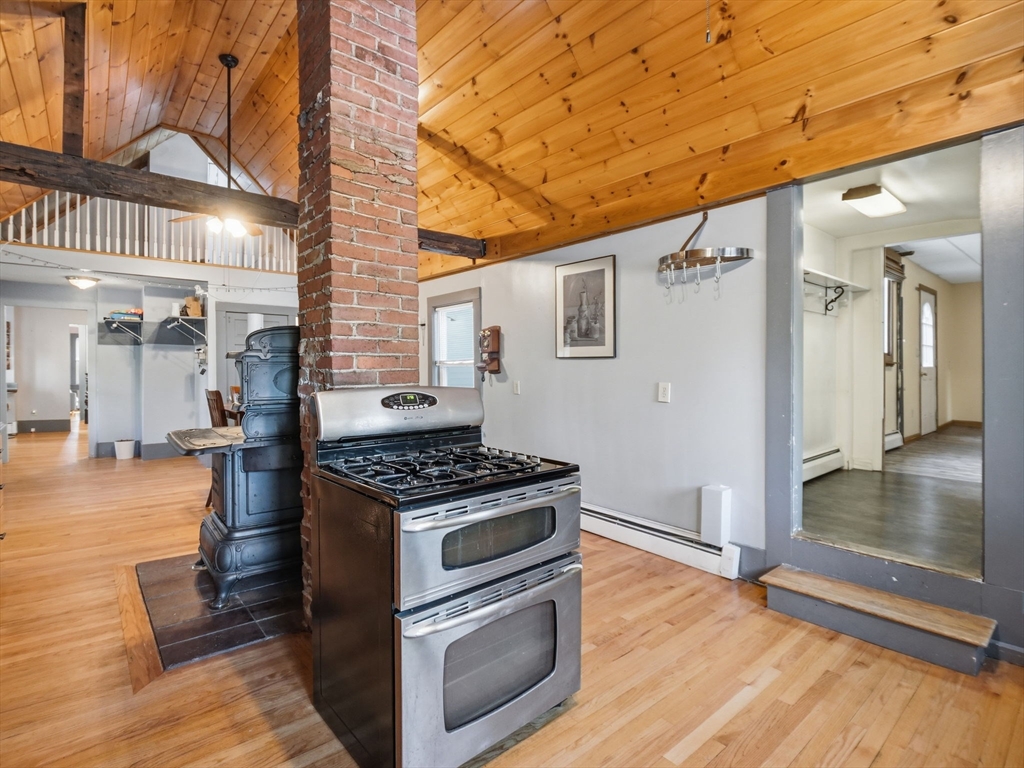 9 Turnpike Road Townsend, MA 01469 - Photo 23 of 42