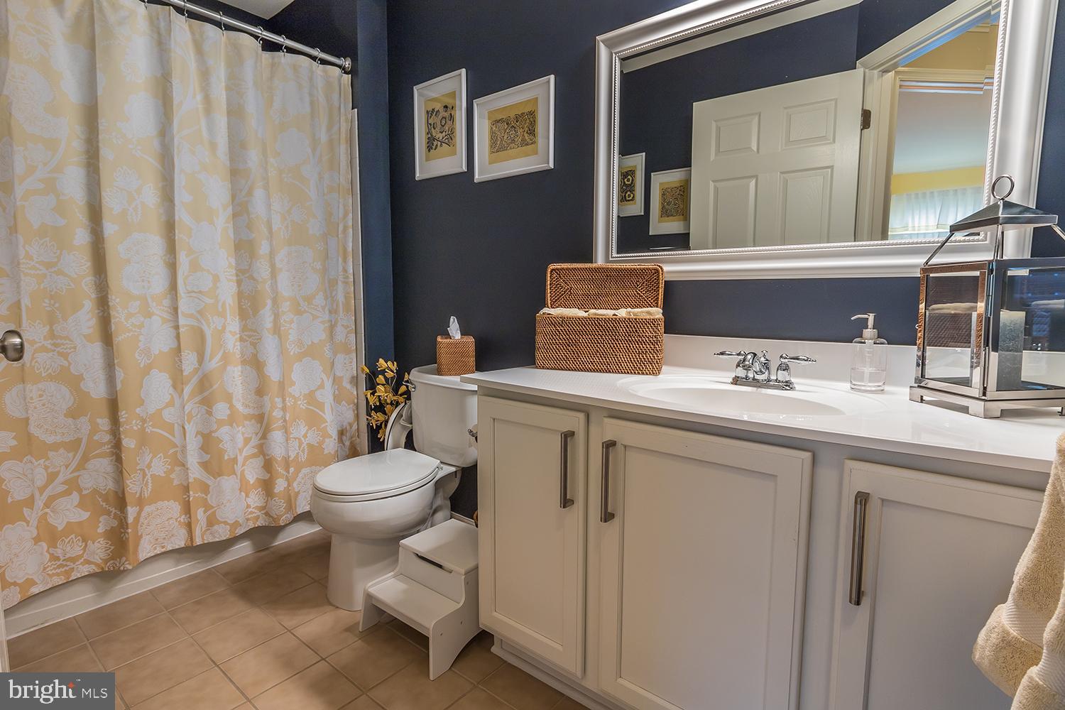 7 Fawn Court Riverside, NJ 08075 - Photo 19 of 27 Hall Bathroom