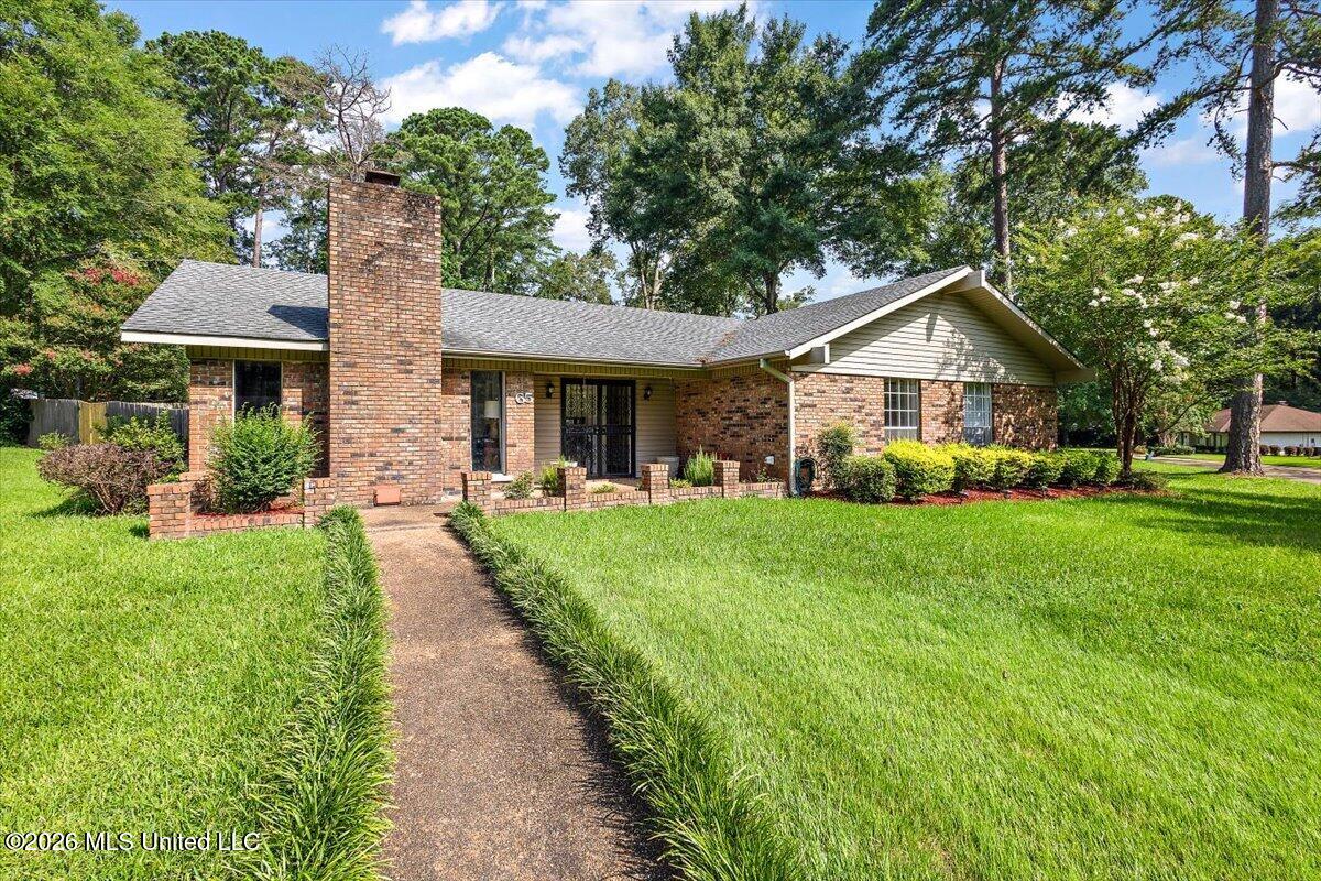 65 Summit Ridge Drive Brandon, MS 39042 - Photo 3 of 30 03-HTP_0175