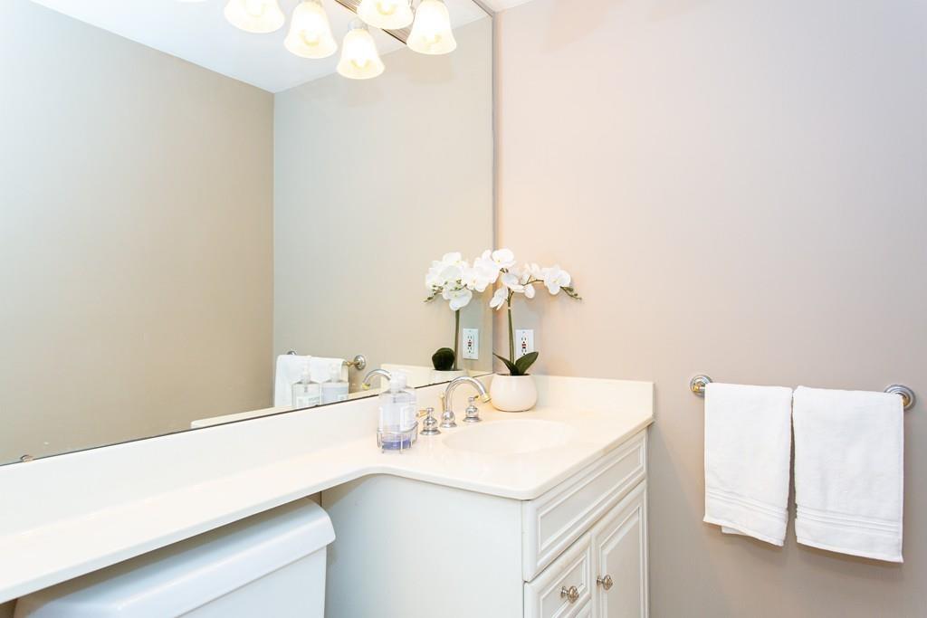 186 Viscount Road Longmeadow, MA 01106 - Photo 18 of 37