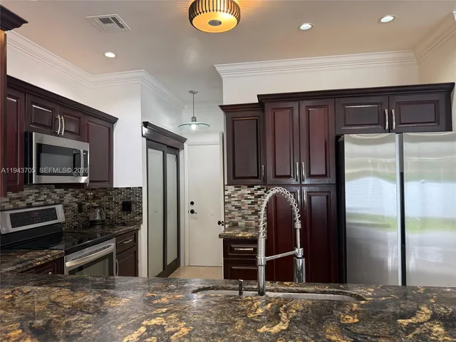 $5,000 | 1474 Northwest 153rd Lane, Pembroke Pines, FL 33028