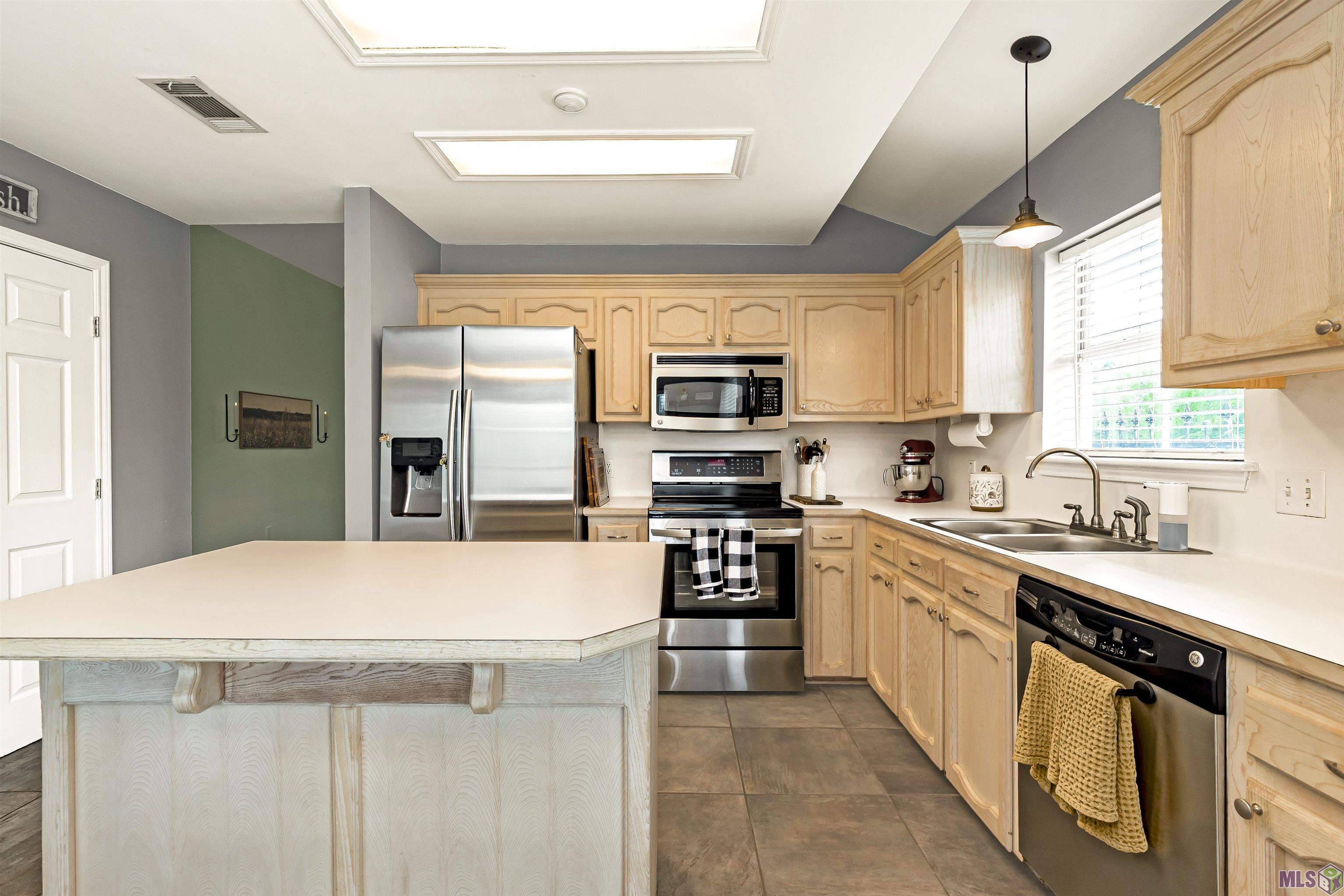 7635 Recorder Drive Baton Rouge, LA 70817 - Photo 8 of 26 Gallery Image 8
