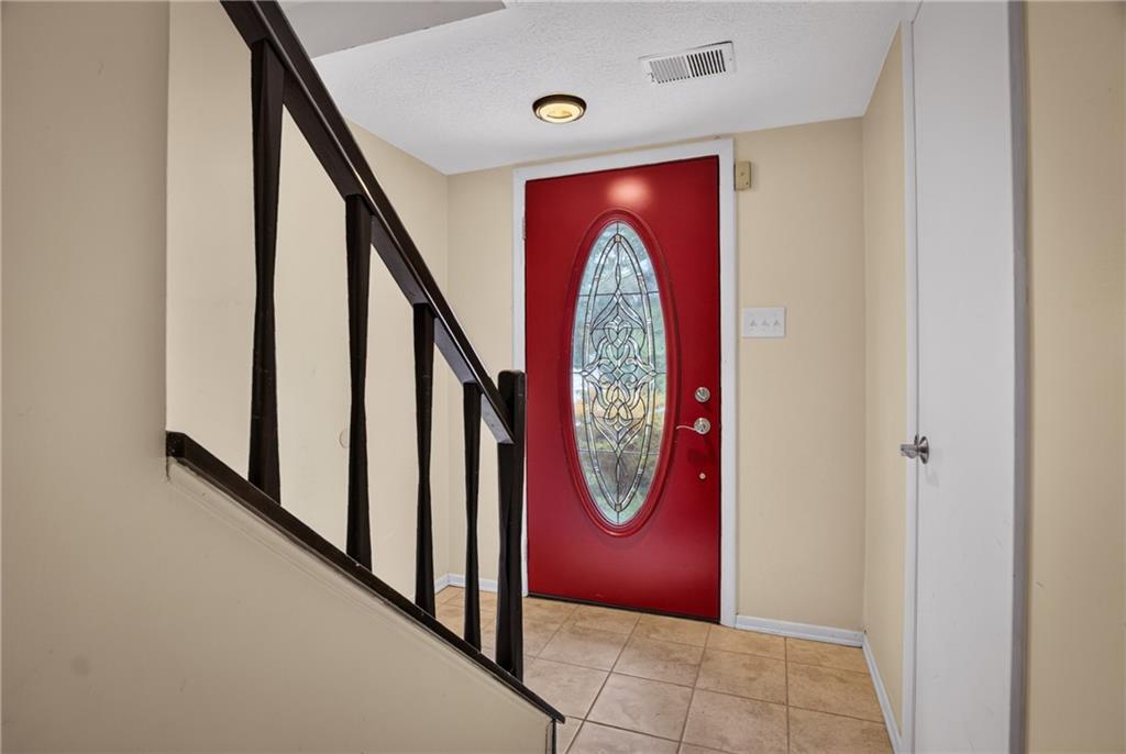 528 Hunters Path Road Bridgeville, PA 15017 - Photo 3 of 41 Gallery Image 3