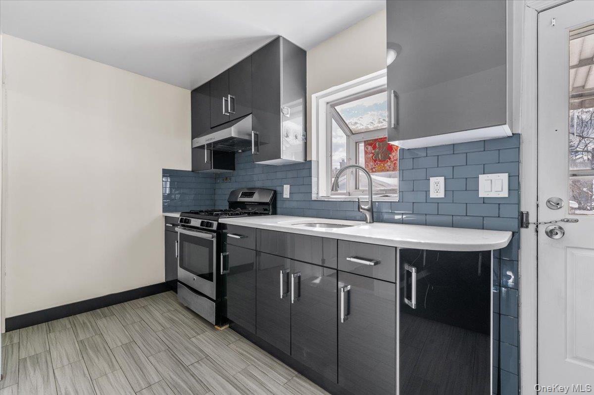 4316 249th Street Queens, NY 11363 - Photo 12 of 24