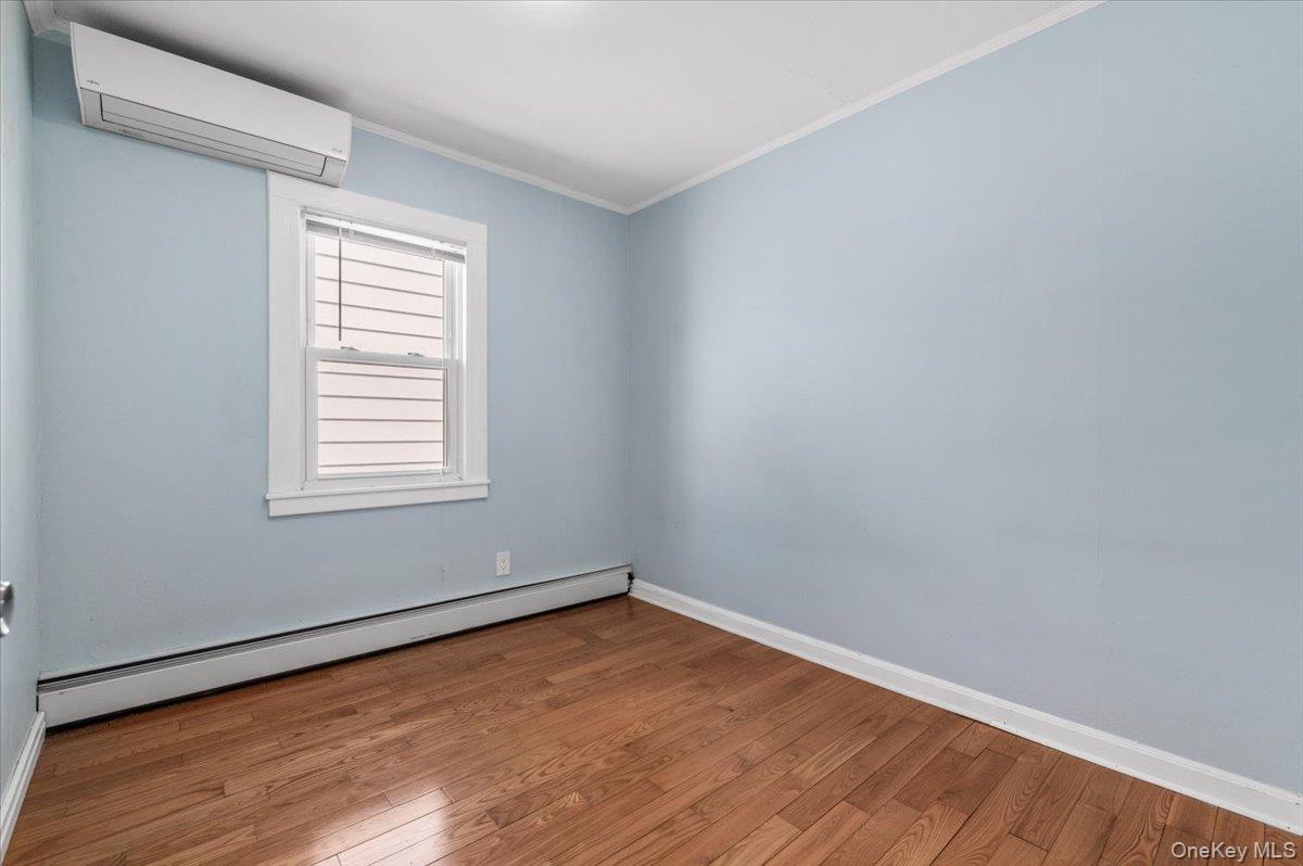 4316 249th Street Queens, NY 11363 - Photo 16 of 24