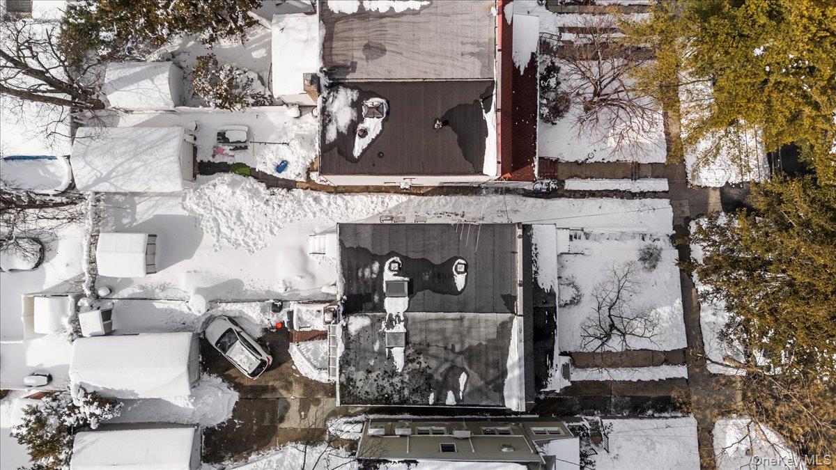 4316 249th Street Queens, NY 11363 - Photo 21 of 24