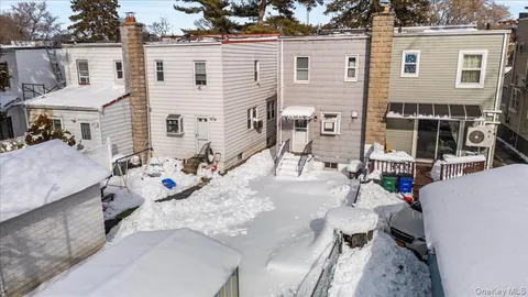 $828,000 | 4316 249th Street | Little Neck