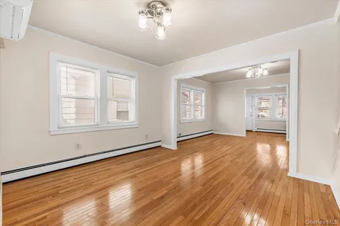 $828,000 | 4316 249th Street | Little Neck