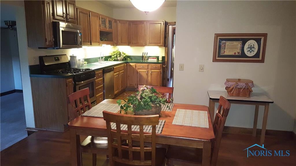 28985 White Road Perrysburg, OH 43551 - Photo 12 of 36 Gallery Image 12