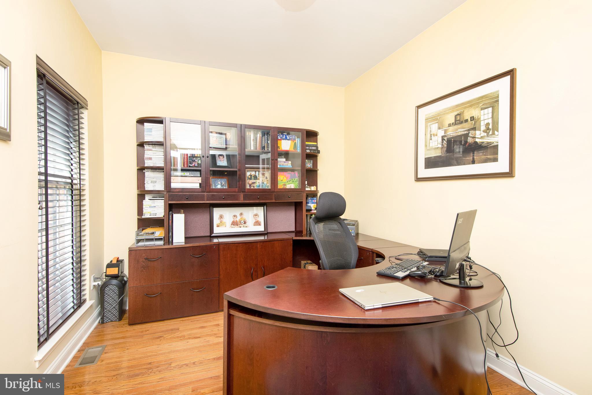 17 Nelson Drive Medford, NJ 08055 - Photo 5 of 47 Office
