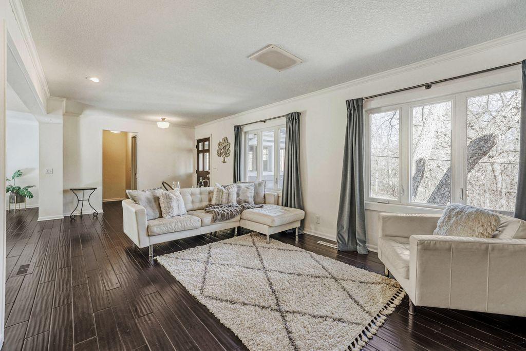 2300 Ford Road Minnetonka, MN 55305 - Photo 4 of 30