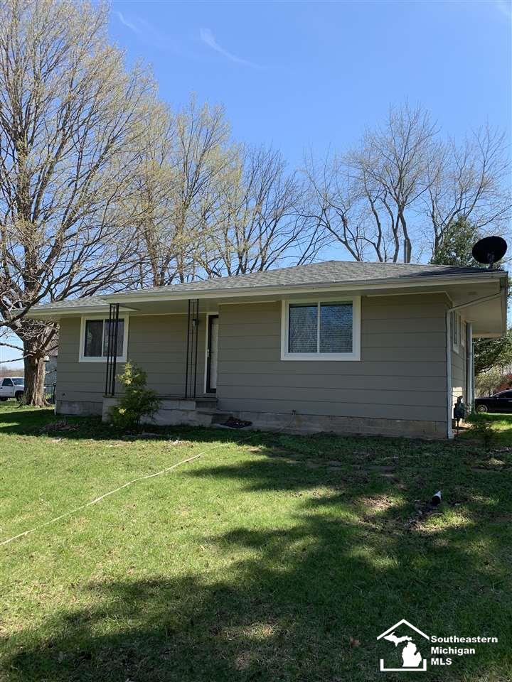 8131 Hudson Road Pittsford, MI 49271 - Photo 5 of 56