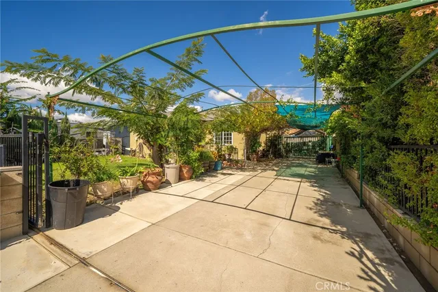 $629,000 | 757 East Bonnie Brae Court, Ontario, CA 91764